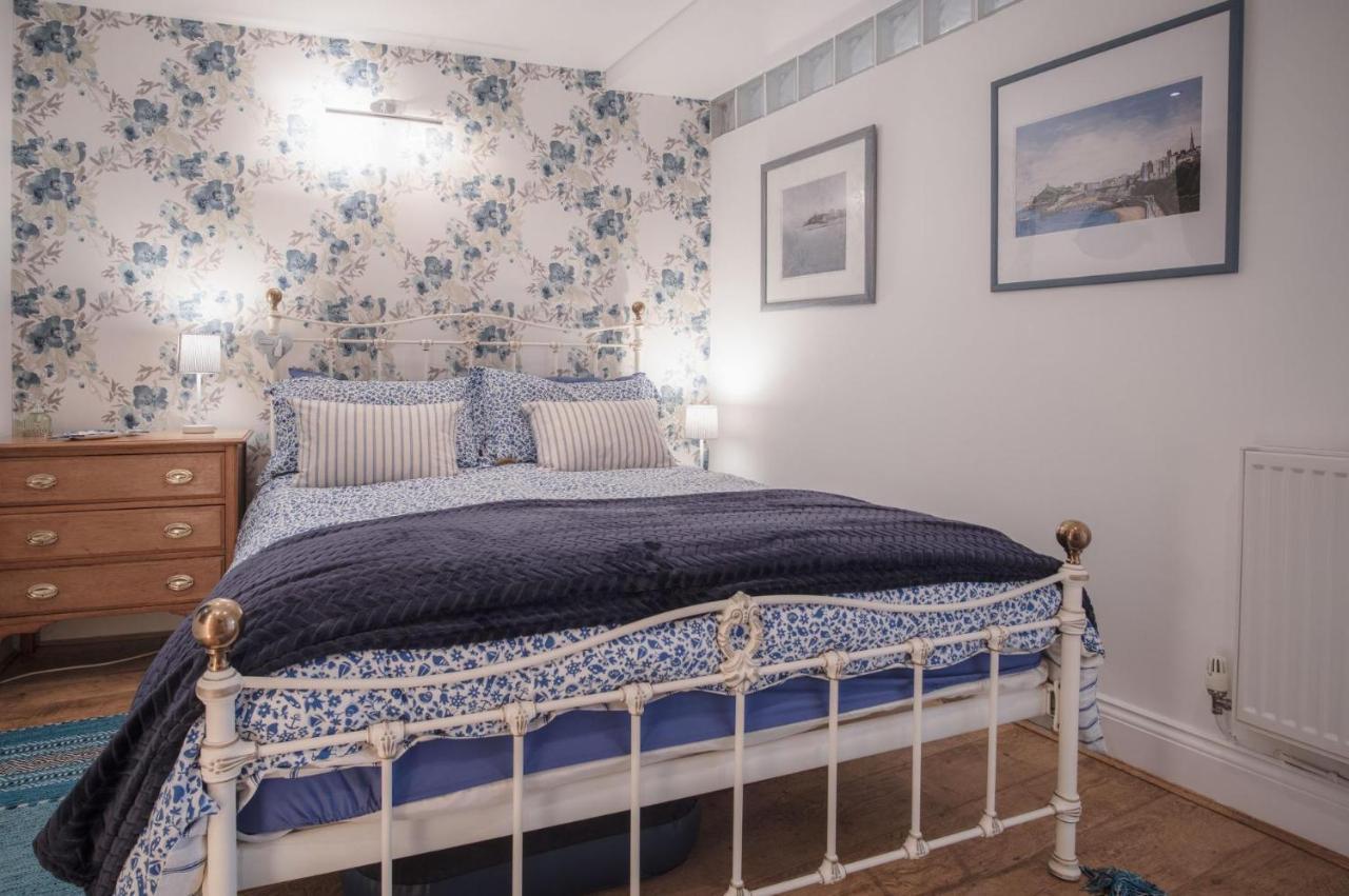 Goscar Court - 1 Bedroom Apartment - テンビー エクステリア 写真