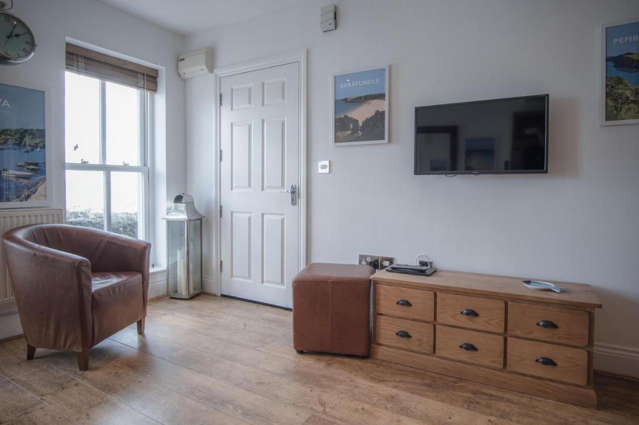 Goscar Court - 1 Bedroom Apartment - テンビー エクステリア 写真