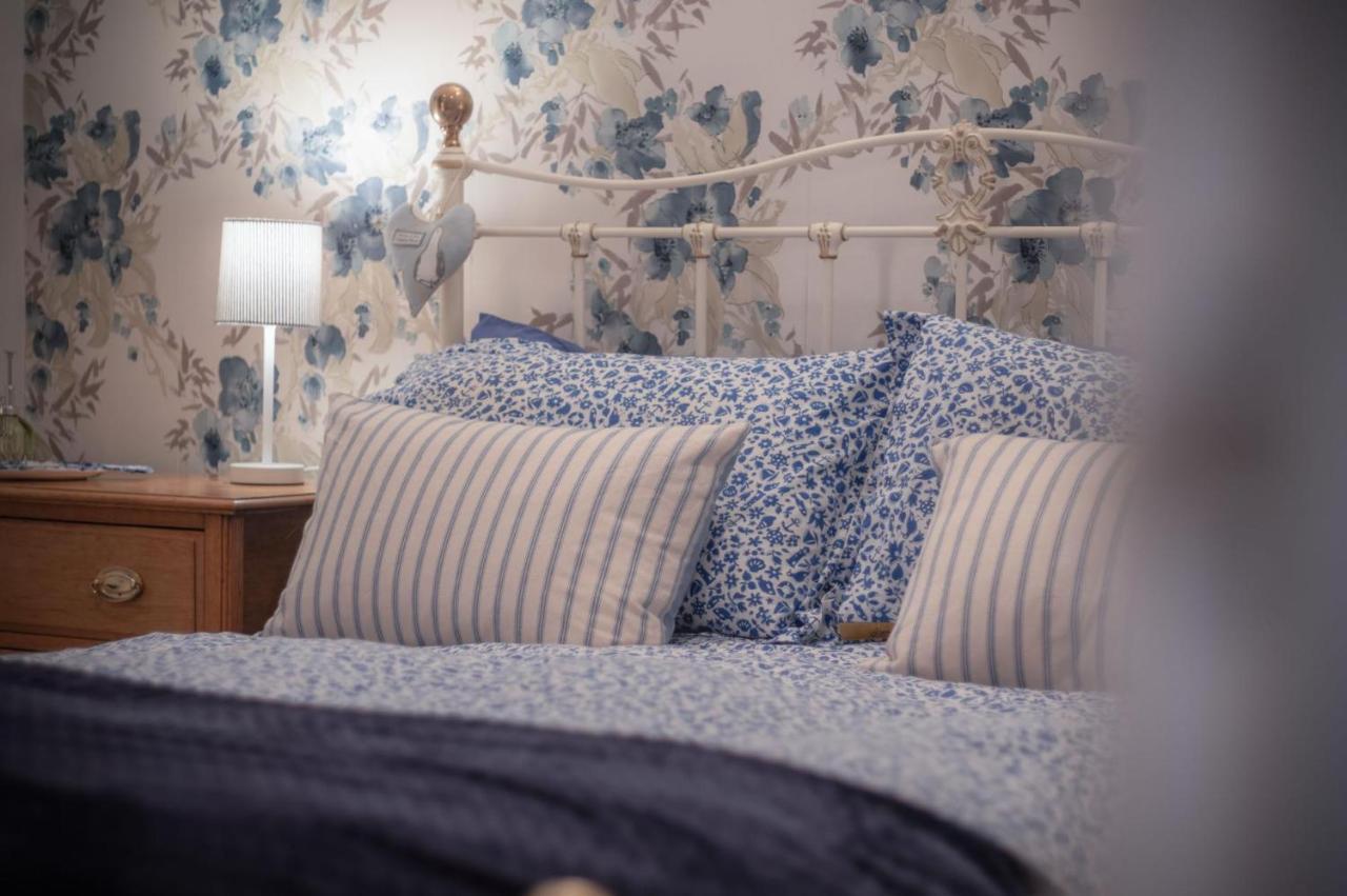 Goscar Court - 1 Bedroom Apartment - テンビー エクステリア 写真