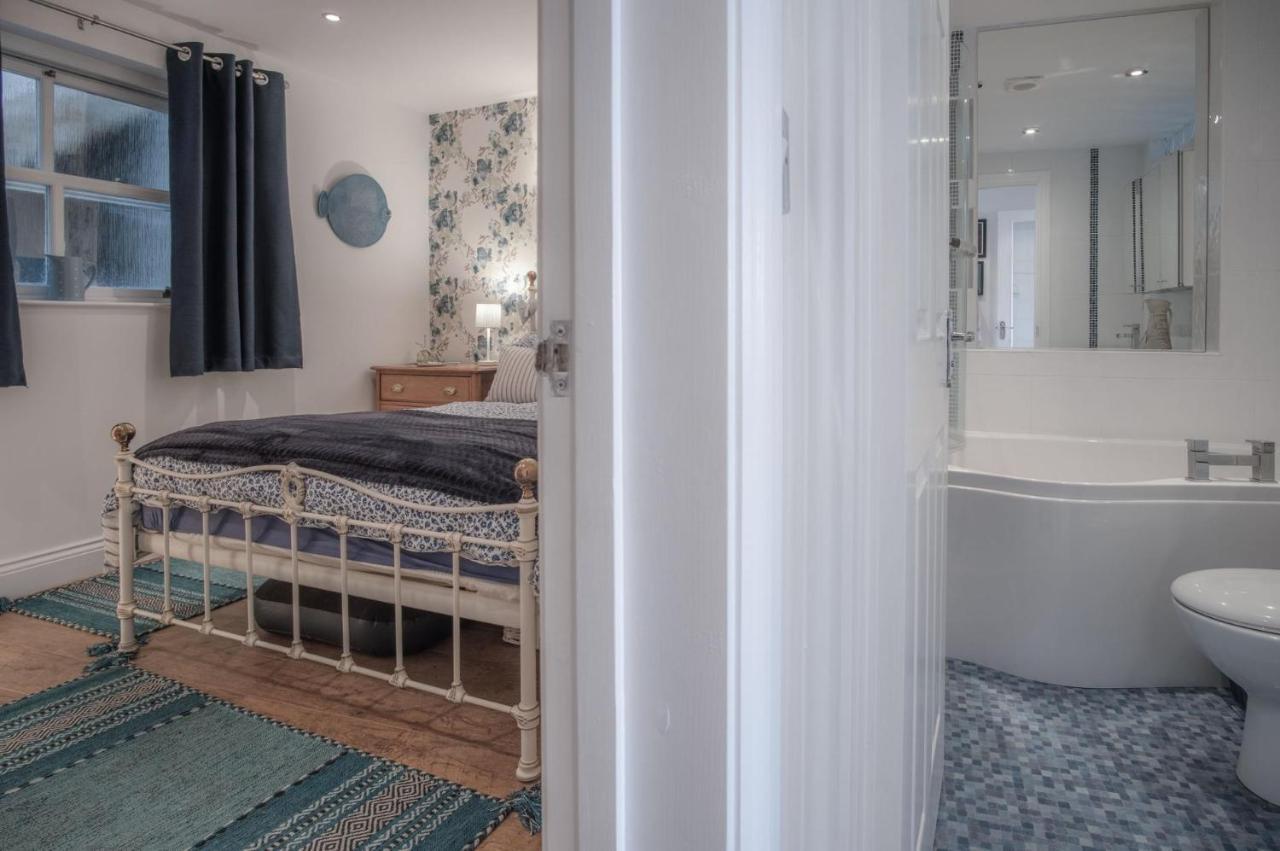 Goscar Court - 1 Bedroom Apartment - テンビー エクステリア 写真